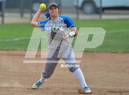 Thumbnail 1 in Sierra vs. Calaveras (CIF SJS D4 Final) photogallery.