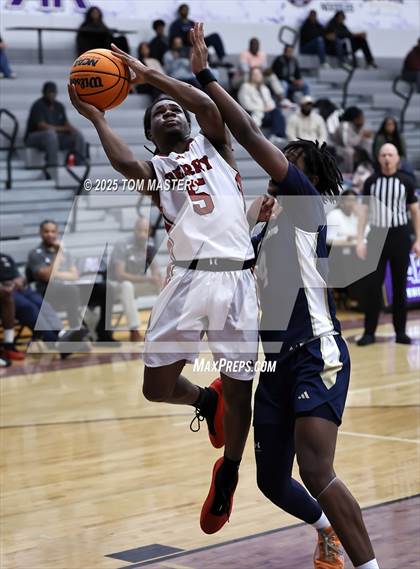 Thumbnail 2 in Berry vs. Cuthbertson (at Ardrey Kell) photogallery.