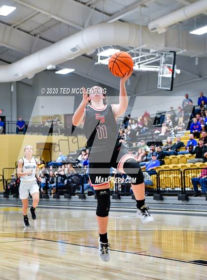 Thumbnail 3 in Bigelow vs. Eureka Springs (AAA 2A State Playoff First Round) photogallery.