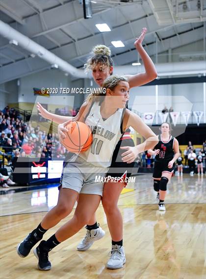 Thumbnail 3 in Bigelow vs. Eureka Springs (AAA 2A State Playoff First Round) photogallery.