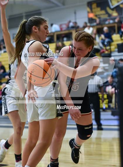 Thumbnail 2 in Bigelow vs. Eureka Springs (AAA 2A State Playoff First Round) photogallery.