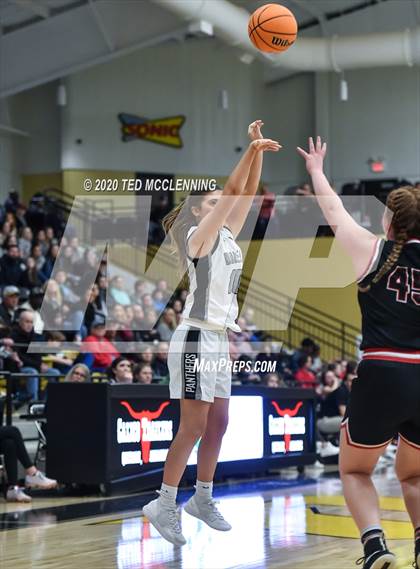 Thumbnail 2 in Bigelow vs. Eureka Springs (AAA 2A State Playoff First Round) photogallery.