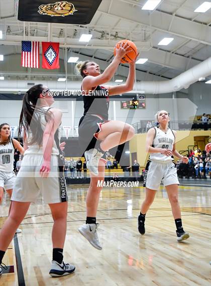 Thumbnail 2 in Bigelow vs. Eureka Springs (AAA 2A State Playoff First Round) photogallery.