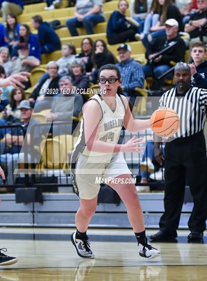 Thumbnail 3 in Bigelow vs. Eureka Springs (AAA 2A State Playoff First Round) photogallery.