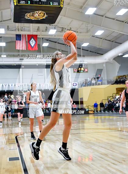 Thumbnail 3 in Bigelow vs. Eureka Springs (AAA 2A State Playoff First Round) photogallery.