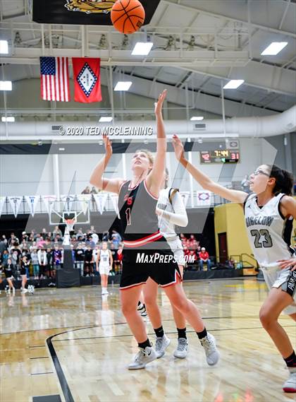 Thumbnail 2 in Bigelow vs. Eureka Springs (AAA 2A State Playoff First Round) photogallery.