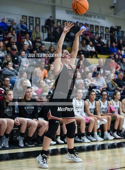 Thumbnail 2 in Bigelow vs. Eureka Springs (AAA 2A State Playoff First Round) photogallery.