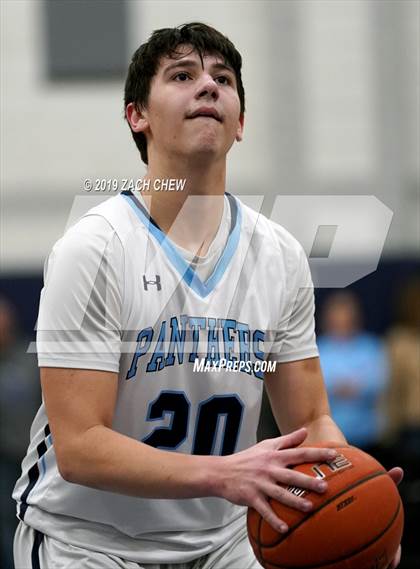 Thumbnail 3 in Franklin vs. Algonquin Regional (MIAA D1 Regional First Round) photogallery.