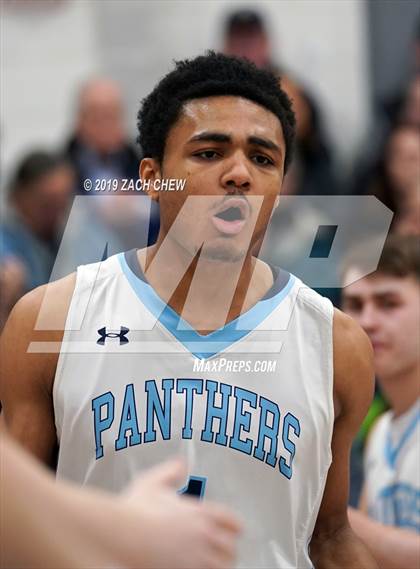 Thumbnail 3 in Franklin vs. Algonquin Regional (MIAA D1 Regional First Round) photogallery.