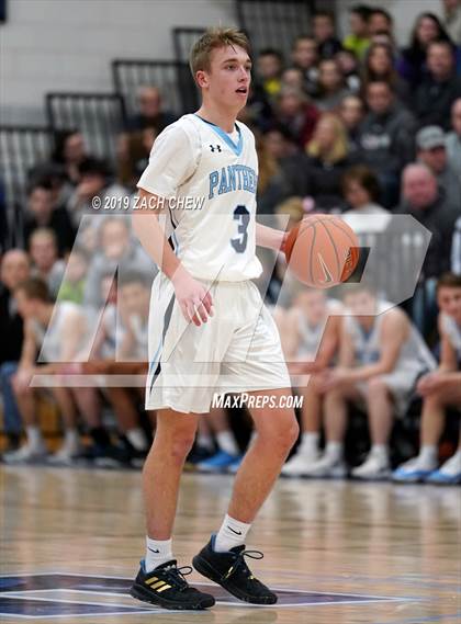 Thumbnail 1 in Franklin vs. Algonquin Regional (MIAA D1 Regional First Round) photogallery.