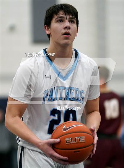 Thumbnail 1 in Franklin vs. Algonquin Regional (MIAA D1 Regional First Round) photogallery.