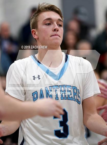 Thumbnail 1 in Franklin vs. Algonquin Regional (MIAA D1 Regional First Round) photogallery.