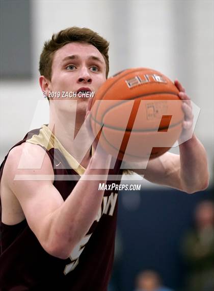 Thumbnail 2 in Franklin vs. Algonquin Regional (MIAA D1 Regional First Round) photogallery.