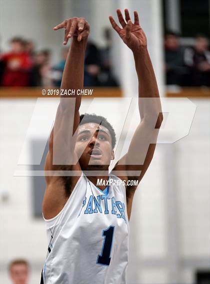 Thumbnail 2 in Franklin vs. Algonquin Regional (MIAA D1 Regional First Round) photogallery.