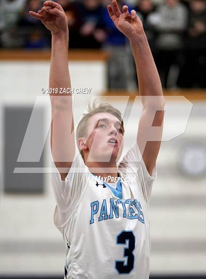 Thumbnail 2 in Franklin vs. Algonquin Regional (MIAA D1 Regional First Round) photogallery.