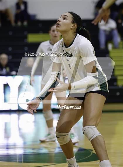 Thumbnail 1 in The First Academy vs. Trinity Catholic photogallery.