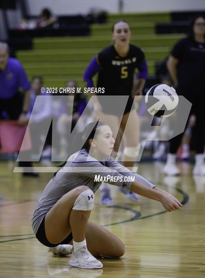 Thumbnail 3 in The First Academy vs. Trinity Catholic photogallery.