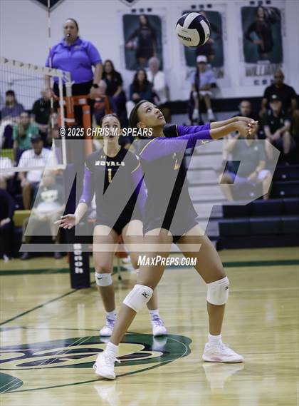 Thumbnail 1 in The First Academy vs. Trinity Catholic photogallery.