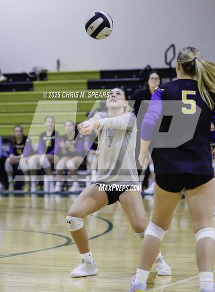 Thumbnail 1 in The First Academy vs. Trinity Catholic photogallery.