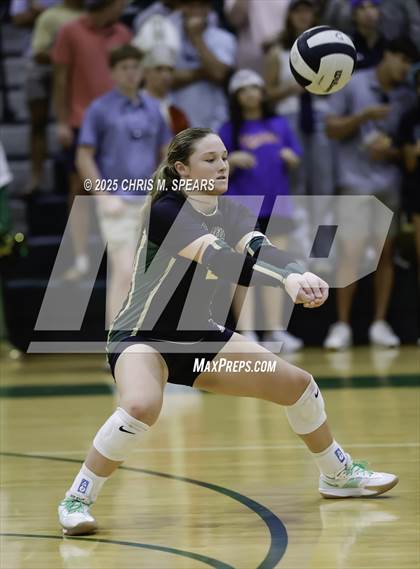 Thumbnail 2 in The First Academy vs. Trinity Catholic photogallery.