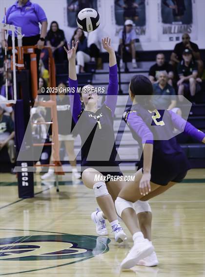 Thumbnail 2 in The First Academy vs. Trinity Catholic photogallery.