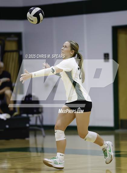 Thumbnail 2 in The First Academy vs. Trinity Catholic photogallery.