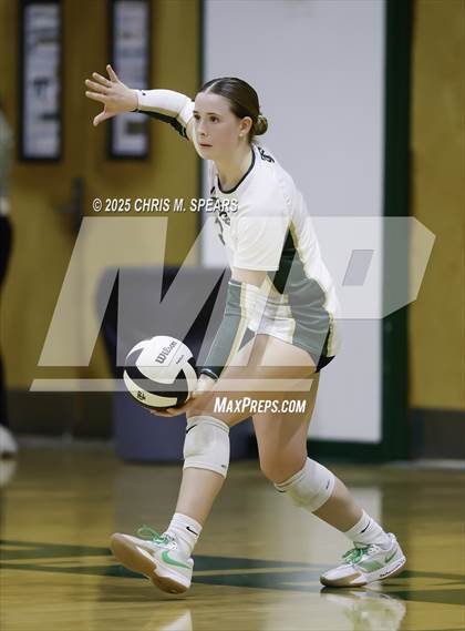 Thumbnail 2 in The First Academy vs. Trinity Catholic photogallery.