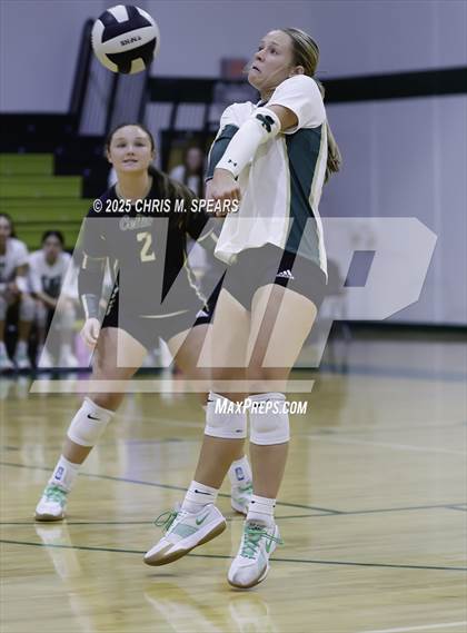 Thumbnail 2 in The First Academy vs. Trinity Catholic photogallery.