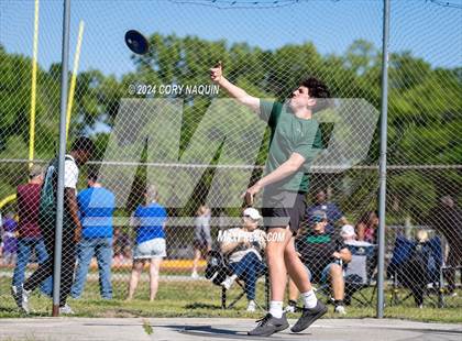 Thumbnail 2 in Tiger Relays photogallery.