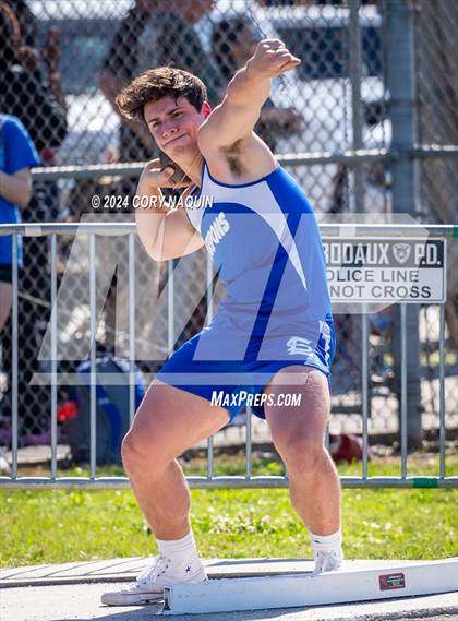 Thumbnail 2 in Tiger Relays photogallery.