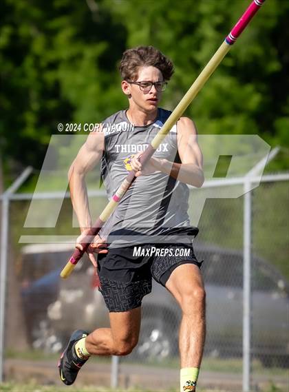 Thumbnail 2 in Tiger Relays photogallery.
