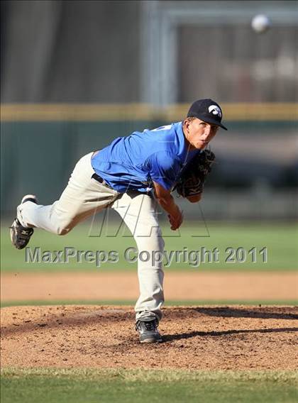 Thumbnail 1 in Austin Area Senior All-Star Game photogallery.