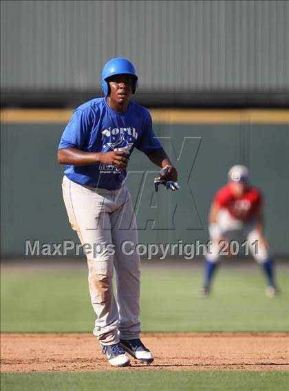 Thumbnail 3 in Austin Area Senior All-Star Game photogallery.