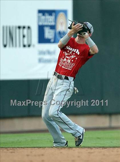 Thumbnail 2 in Austin Area Senior All-Star Game photogallery.