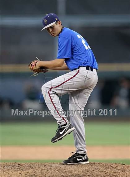 Thumbnail 3 in Austin Area Senior All-Star Game photogallery.