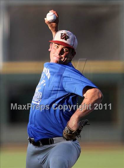 Thumbnail 1 in Austin Area Senior All-Star Game photogallery.