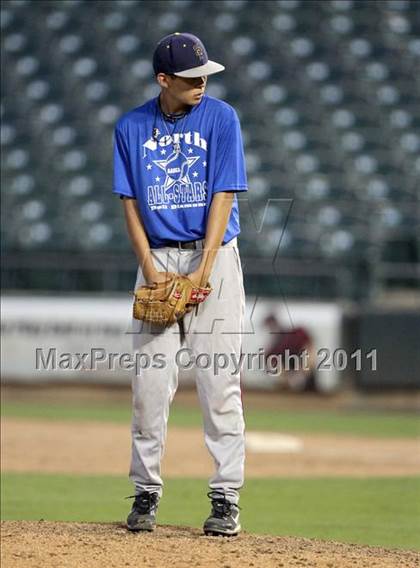 Thumbnail 1 in Austin Area Senior All-Star Game photogallery.