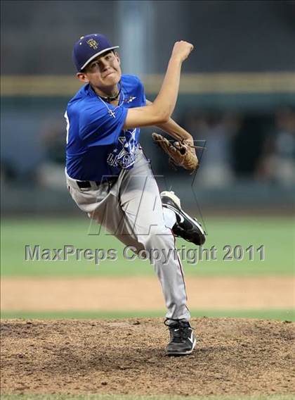 Thumbnail 2 in Austin Area Senior All-Star Game photogallery.