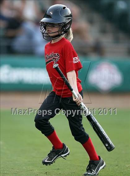 Thumbnail 2 in Austin Area Senior All-Star Game photogallery.