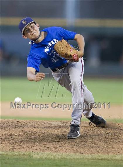 Thumbnail 2 in Austin Area Senior All-Star Game photogallery.