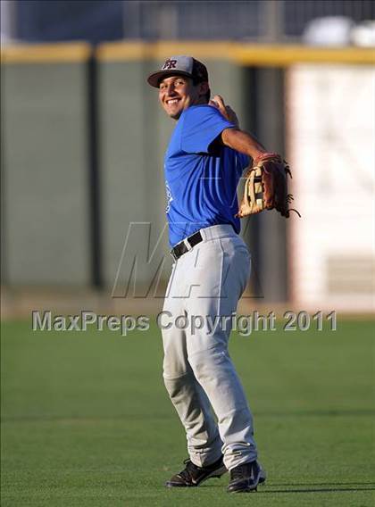 Thumbnail 2 in Austin Area Senior All-Star Game photogallery.