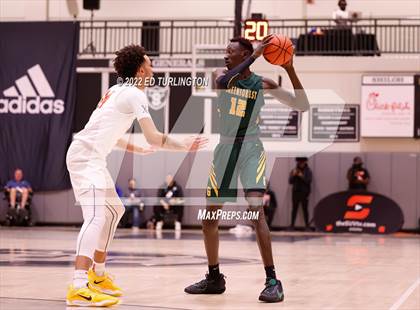 Thumbnail 3 in Wasatch Academy vs. Greenforest (Holiday Hoopsgiving) photogallery.