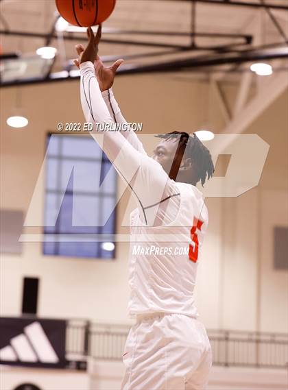 Thumbnail 3 in Wasatch Academy vs. Greenforest (Holiday Hoopsgiving) photogallery.