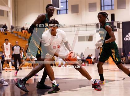 Thumbnail 3 in Wasatch Academy vs. Greenforest (Holiday Hoopsgiving) photogallery.