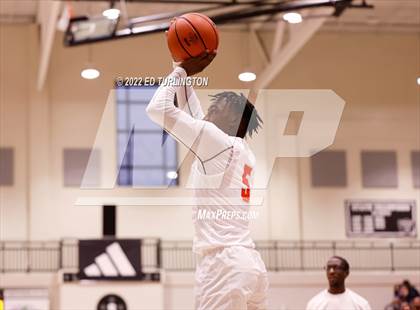 Thumbnail 2 in Wasatch Academy vs. Greenforest (Holiday Hoopsgiving) photogallery.