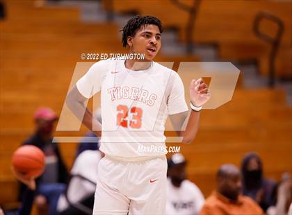 Thumbnail 2 in Wasatch Academy vs. Greenforest (Holiday Hoopsgiving) photogallery.
