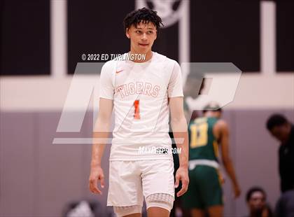 Thumbnail 3 in Wasatch Academy vs. Greenforest (Holiday Hoopsgiving) photogallery.