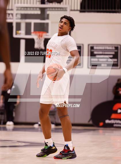 Thumbnail 2 in Wasatch Academy vs. Greenforest (Holiday Hoopsgiving) photogallery.