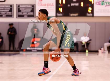 Thumbnail 2 in Wasatch Academy vs. Greenforest (Holiday Hoopsgiving) photogallery.