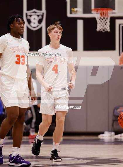Thumbnail 2 in Wasatch Academy vs. Greenforest (Holiday Hoopsgiving) photogallery.